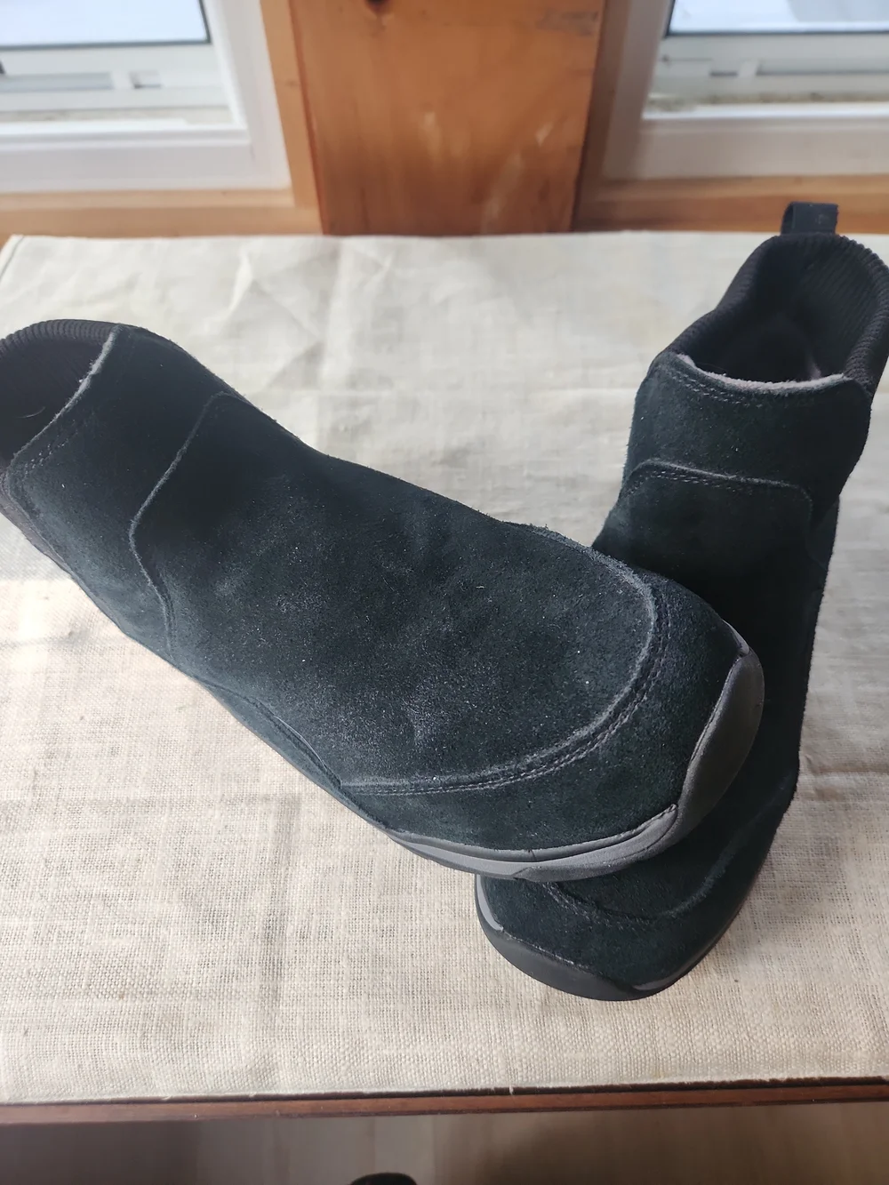 Womens 8 Black Slip-On Suede LlBeanBoot-Sneakers